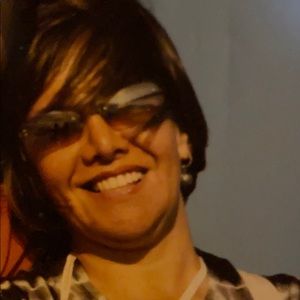 Meet your Posher, Claudia